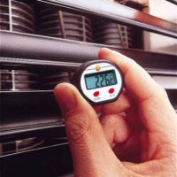 Проникающий мини-термометр Testo с удлиненным измерительным наконечником (0560 1111)