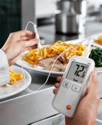 Термометр Testo 108 водонепроницаемый с возможностью подключения зондов типа Т и К